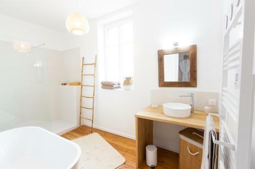 Hostal La Villa Mora