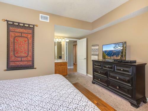 Apartamento Whispering Waters Cedar Lodge 302