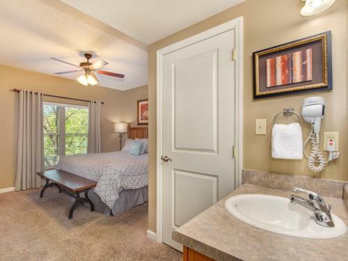 Apartamento Whispering Waters Cedar Lodge 302
