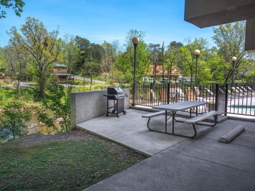 Apartamento Rolling On The River Cedar Lodge 705