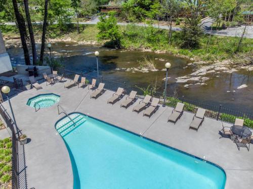 Apartamento Rolling On The River Cedar Lodge 705