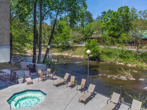 Apartamento Rolling On The River Cedar Lodge 705