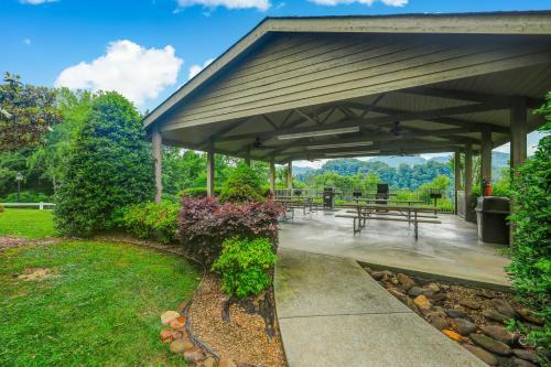 Apartamento Abundant Views Whispering Pines 354