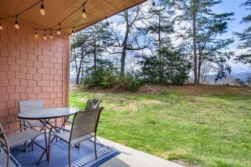 Higher Ground Condo With Mountain And Golf View