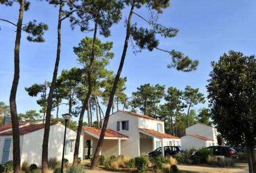 Le Pin Maritime - 700m Plage