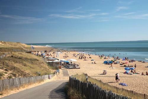 Le Pin Maritime - 700m Plage