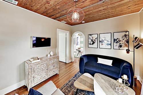 Travis Heights Bungalow