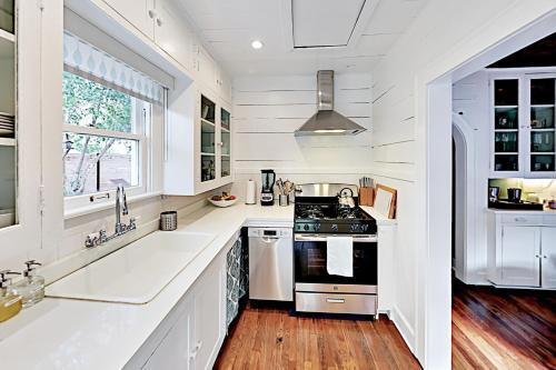 Travis Heights Bungalow