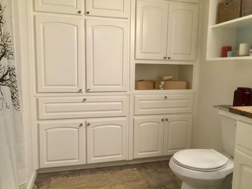 Three Bedroom House With Two Bedroom Suite