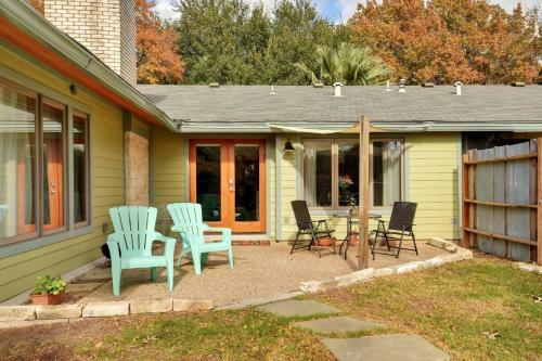 Three Bedroom House With Two Bedroom Suite
