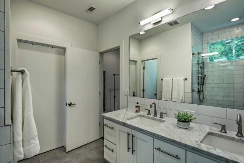 Sunny Austin Abode Proximity To Parks And Dtwn
