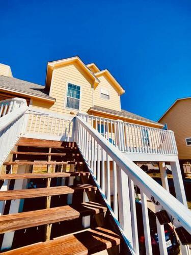 Sunny Delight - Sleeps 10 - Generous Space!