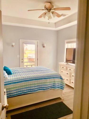 Sunny Delight - Sleeps 10 - Generous Space!