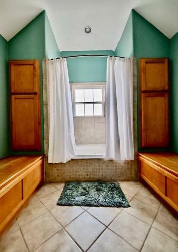Sunny Delight - Sleeps 10 - Generous Space!