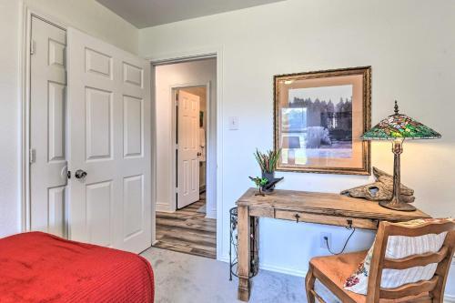 Granbury Lake Home With Private Yard And Fire Pit