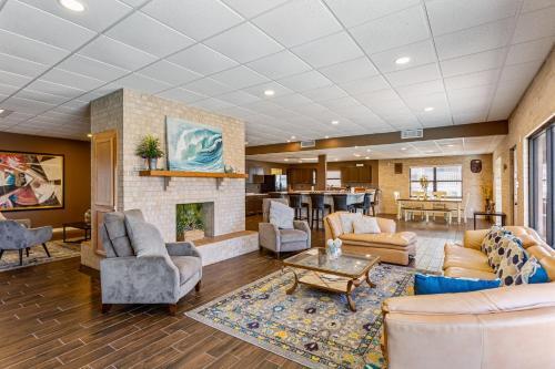 Bay Dreamer - Massive Bayfront Home With Private Pool Home
