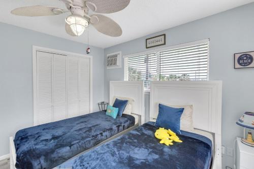 Endless Summer In Sunny Beach Home