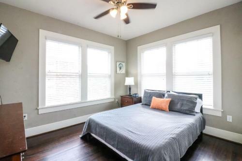 Gulf Breeze 2 Blocks To The Beach Private Backyard Newly Updated