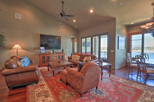 Apartamento High-end Lakeway Condo With Boat Dock Access!