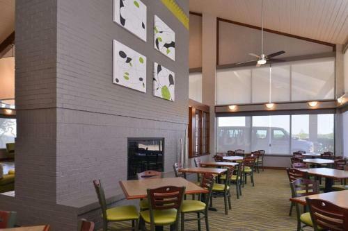 Hotel Irving Inn & Suites At Dfw Airport