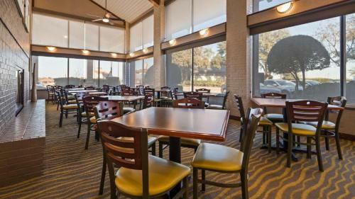 Hotel Irving Inn & Suites At Dfw Airport