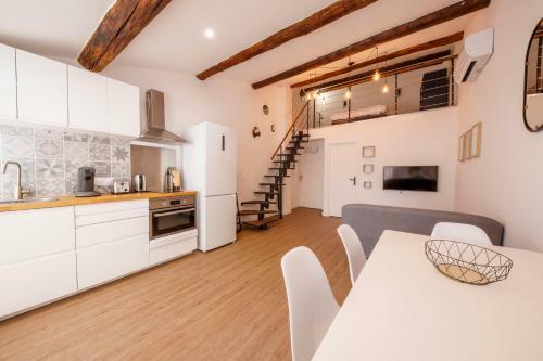 Apartamento Loft Refait � Neuf Avec Terrasse En Centre Ville