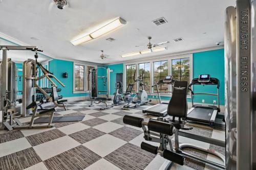 Apartamento New! King Bed Trendy 1 Br Resort Style W/ Pool