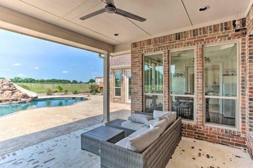 Chic Ranch Villa Less Than 5 Mi To Lake Ray Roberts!