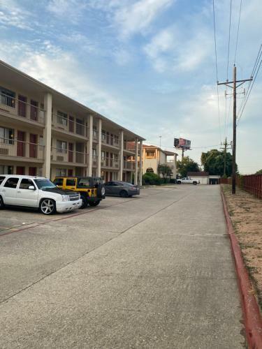 Hotel Springwood Village Inn