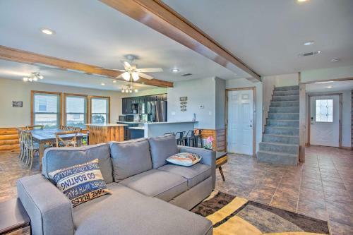 Waterfront Yantis Retreat With Deck And Zipline!