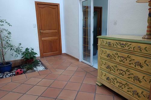 160 M With Terrace-garden And Private Pool