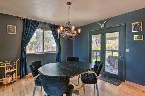 Eclectic Salt Lake Home With 2 Decks And Fire Pit