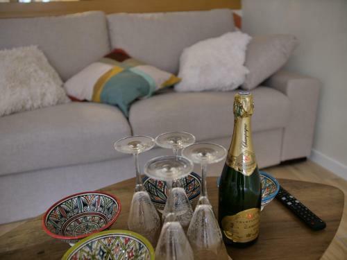 Hostal Room In Apartment - Dream Beach Apartment