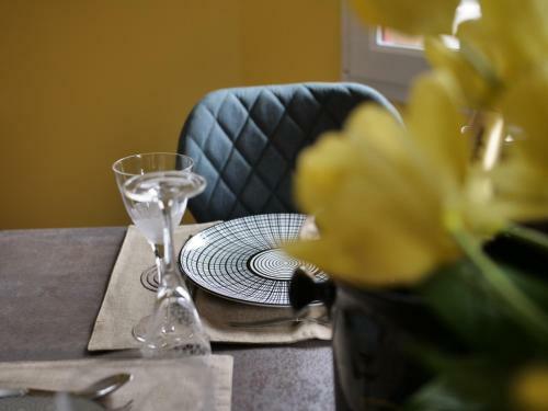 Hostal Room In Studio - Studio Reves Ensables