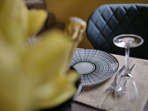 Hostal Room In Studio - Studio Reves Ensables