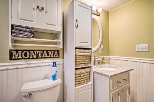 Winhall Retreat With Furnished Deck And Fire Pit!