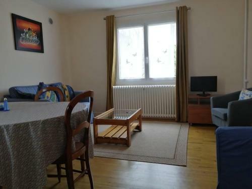 Immaculate 2-bed Apartment In Millau With Garden