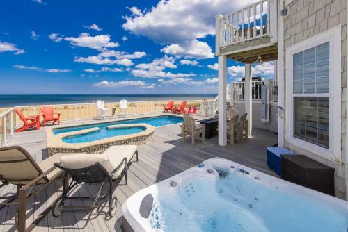 Seaside Sanctuary Oceanfront- Pool Open Year Round