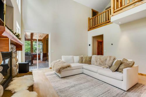 Cascade Lodge