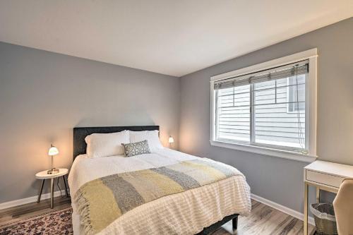 Pet-friendly Seattle Townhome Less Than 1 Mi To Lake!