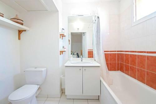 Jolie Maison, 4 Personnes,10 Min Du Centre De Mtp