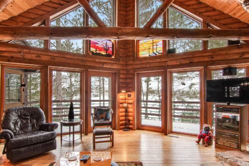 Sailor's Point Lodge