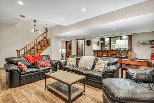River Ridge - Luxurious Getaway, Large Group