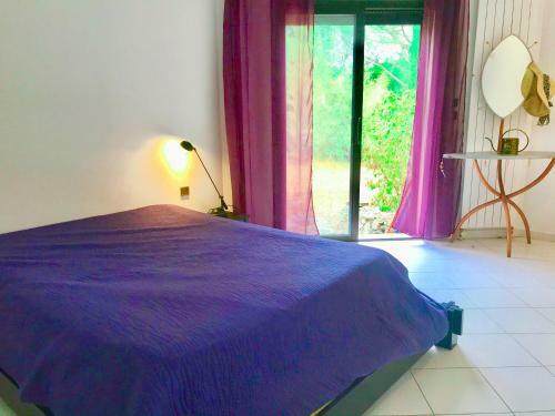 Villa Avec Piscine Sur Les Hauts De N�mes