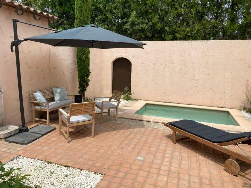 Hostal L'insoup�onn�e Saint R�my De Provence