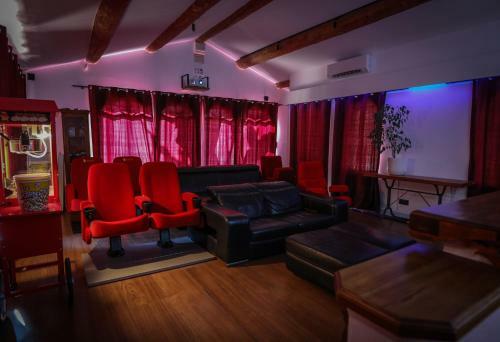 Hostal L'insoup�onn�e Saint R�my De Provence