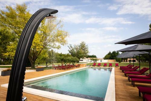Hostal L'insoup�onn�e Saint R�my De Provence