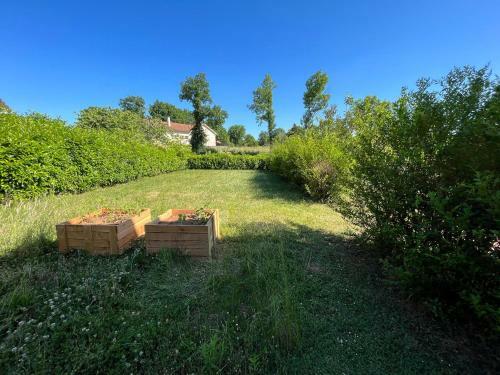Jolie Maison De Campagne Arbor�e