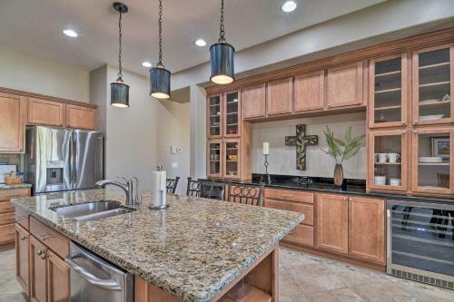 Phoenix Area Villa With Private Putting Green!
