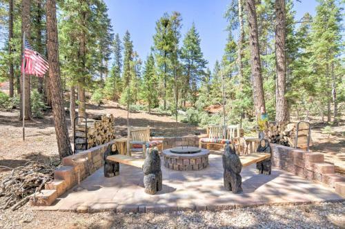 The Great Escape Cabin Fire Pit And Backyard
